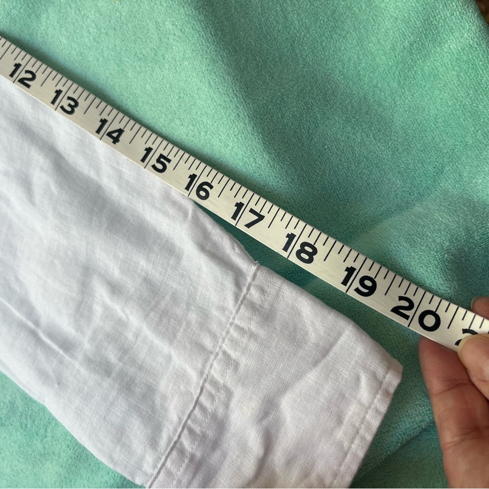 XS Old Navy Women’s Classic White Shirt, Long Sleeve, Button Up, Cotton - Picture 10 of 10